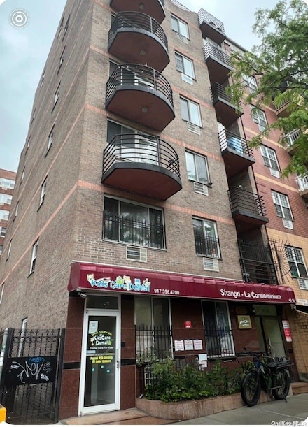4236 82nd St Unit 1B, Elmhurst, NY 11373