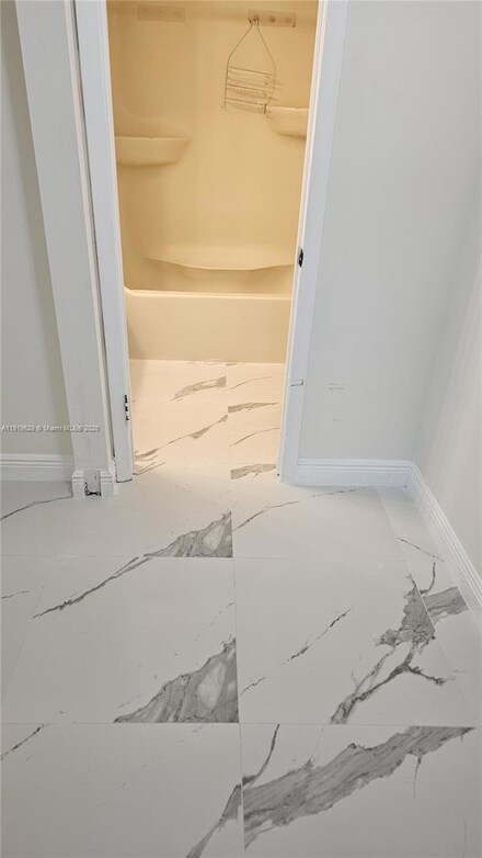 16220 NW 2nd Ave Unit 512, Miami, FL 33169