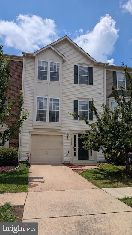 26105 Lands End Dr, Chantilly, VA 20152