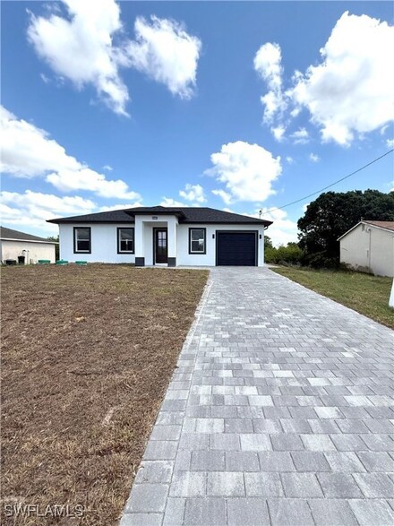 3516 23rd St SW, Lehigh Acres, FL 33976