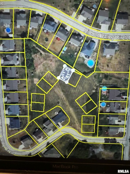 lots 1-10 Hidden Valley Cir, Davenport, IA 52804