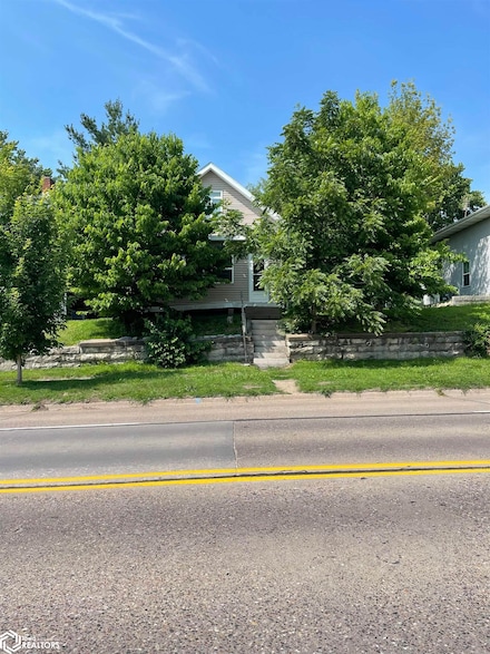 1004 Spring St, Burlington, IA 52601
