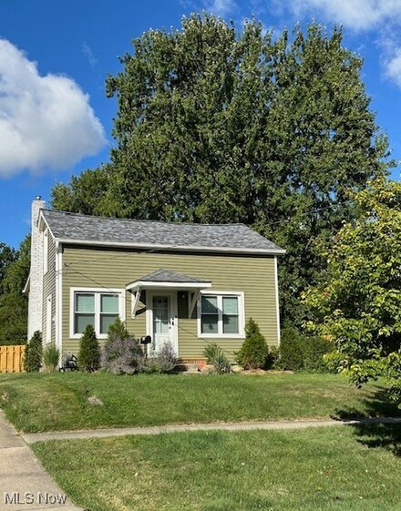 337 Runn St, Berea, OH 44017
