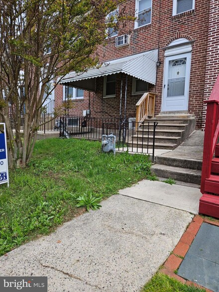 1015 Ashland Ave, Crum Lynne, PA 19022