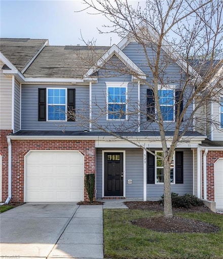 529 Song Sparrow Ln, Greensboro, NC 27409