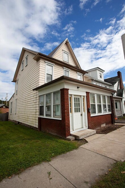 1607 Moore St, Huntingdon, PA 16652
