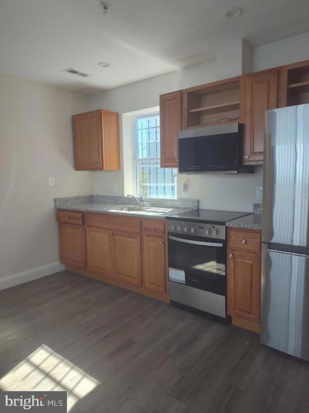 4230 6th St SE Unit 2, Washington, DC 20032