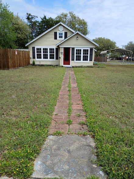 1402 N Tyler St, Beeville, TX 78102