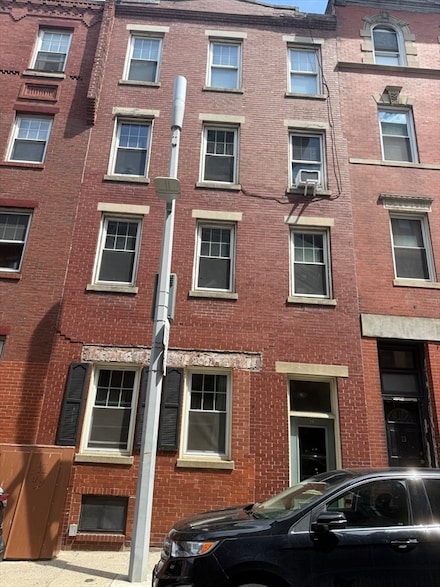 15 Cooper St Unit 3, Boston, MA 02113