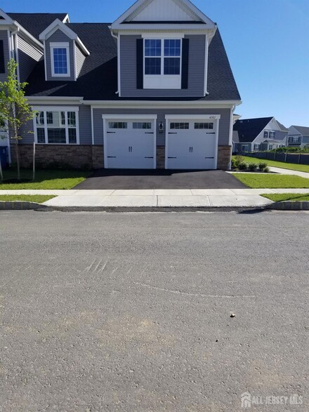 4301 American Place, West Windsor Township, NJ 08550