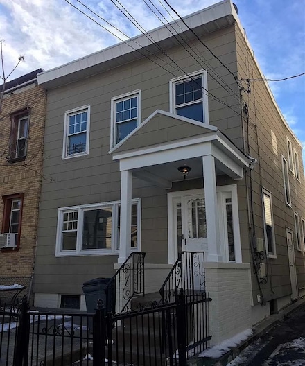 95 Zabriskie St Unit 2, Jersey City, NJ 07307