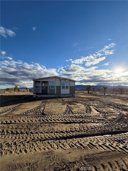 1329 Sacramento Rd, Piñon Hills, CA 92372