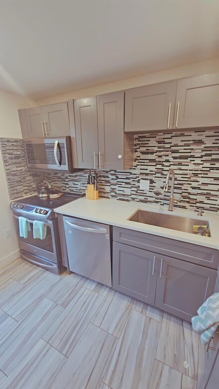 4170 Inverrary Dr Unit 412, Lauderhill, FL 33319