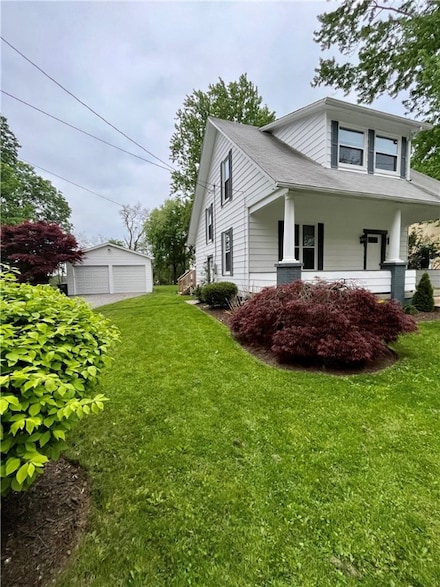 133 Connoquenessing Main St, Evans City, PA 16033
