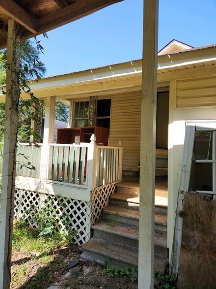 711 S 4th St, Homer, LA 71040