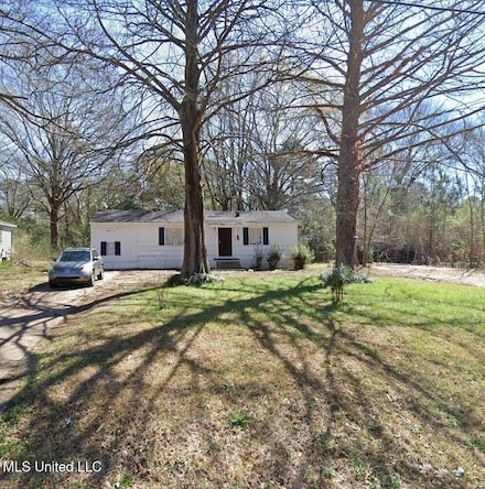 3068 Woodview Dr, Jackson, MS 39212