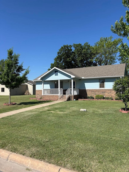 505 S Spruce St, Greensburg, KS 67054