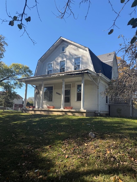 1005 Nowlin Ave, Greendale, IN 47025