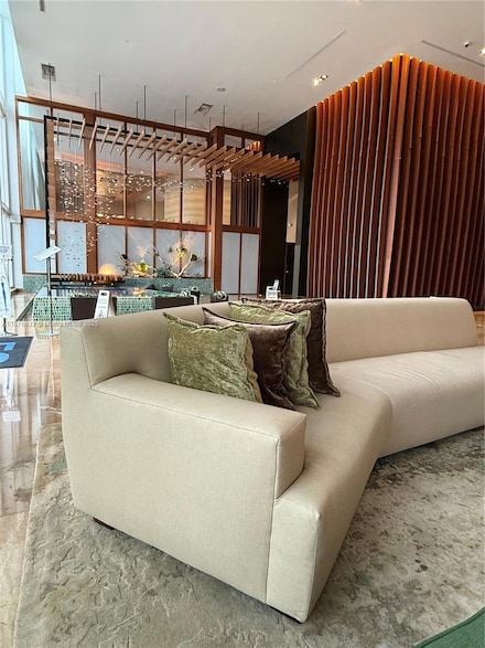 50 Biscayne Blvd Unit 711, Miami, FL 33132