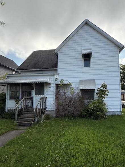 379 N Wiley St, Crestline, OH 44827