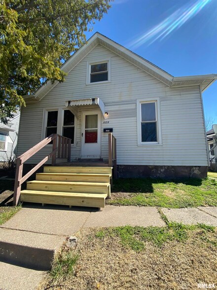 209 S Lincoln Ave, Davenport, IA 52802