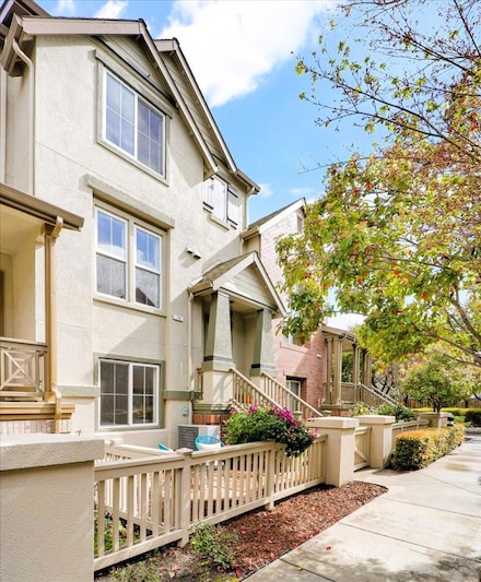 70 Glenmead Ct, Mountain View, CA 94040