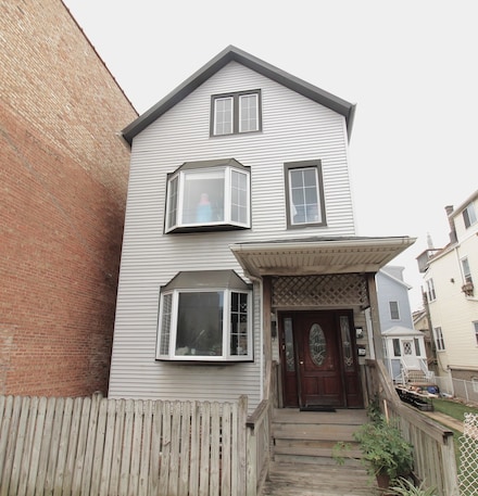 2470 N Clybourn Ave Unit 2, Chicago, IL 60614