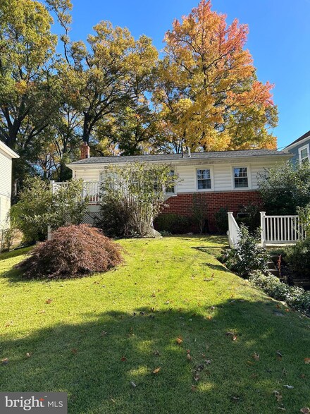8405 58th Ave, Berwyn Heights, MD 20740
