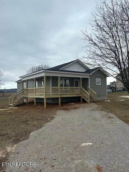 15481 Old Kentucky Rd, Walling, TN 38587
