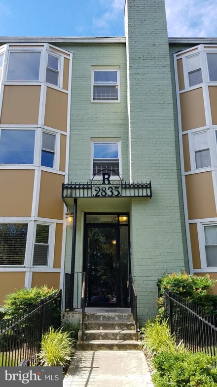 2835 Gainesville St SE Unit 103, Washington, DC 20020