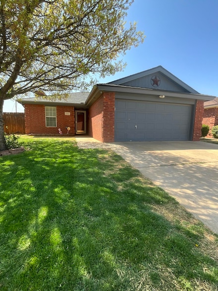 711 9th St, Wolfforth, TX 79382