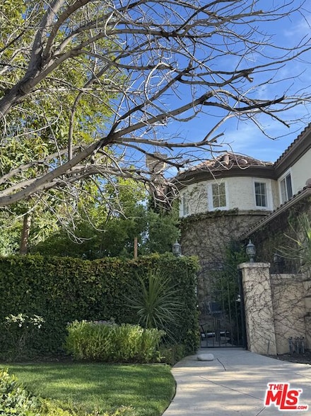 6076 Alexandra Ct, Oak Park, CA 91377