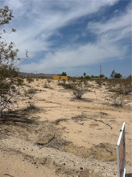 6424 Canyon Rd, Twenty-Nine Palms, CA 92277
