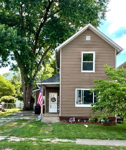 87 N Williams St, Newark, OH 43055