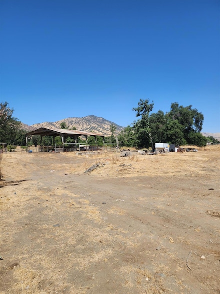 9 Live Oak Dr Tbd, Sanger, CA 93657