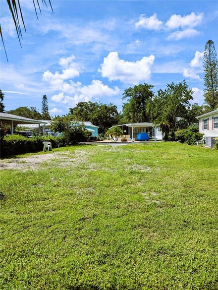 3300 26th Ave E Unit 52, Bradenton, FL 34208