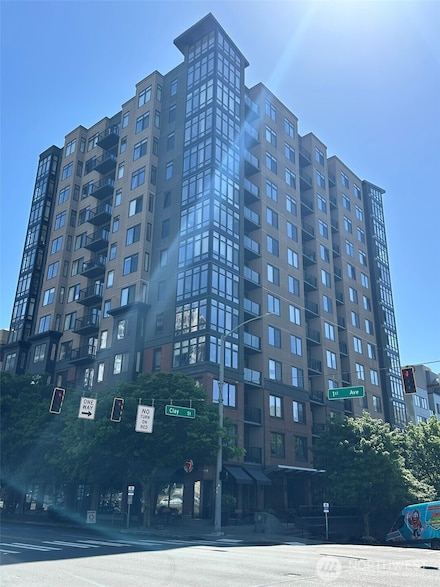 2721 1st Ave Unit 103, Seattle, WA 98121