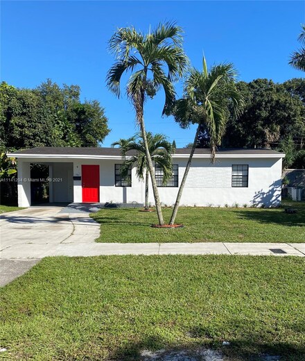 108 SW 22nd Terrace, Fort Lauderdale, FL 33312