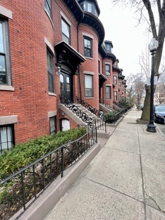 93 E Brookline St Unit 2, Boston, MA 02118
