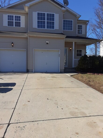 315 Elton Ln, Galloway, NJ 08205