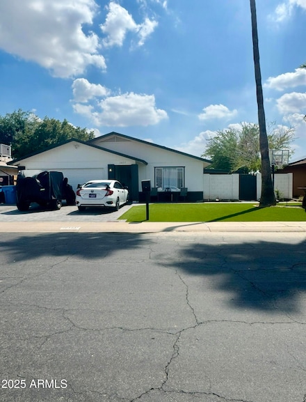 3837 W Acapulco Ln, Phoenix, AZ 85053