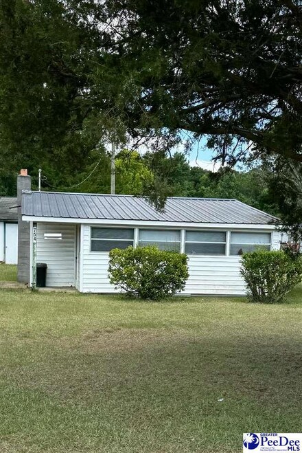 754 Mount Calvary Rd, Dillon, SC 29536