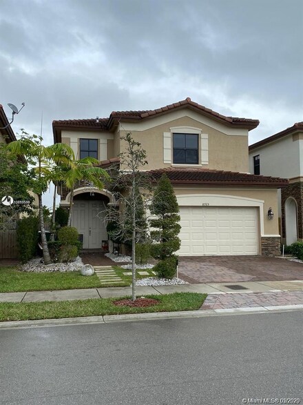 8765 NW 100th Place, Medley, FL 33178