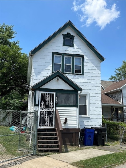 2868 E 72nd St, Cleveland, OH 44104