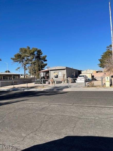 6500 W Delphinium Ave, Las Vegas, NV 89108