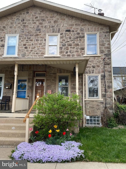 3 Douglas St, Ambler, PA 19002