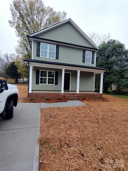 640 Harry St, China Grove, NC 28023