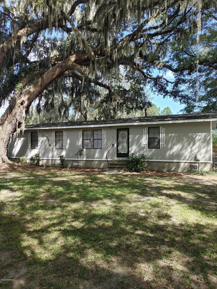 31 Old Salem Rd, Beaufort, SC 29902