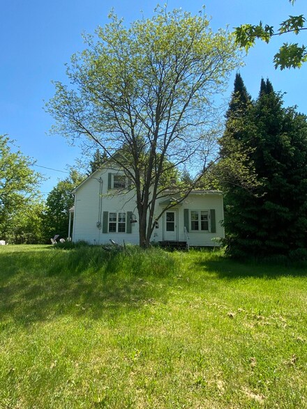 3550 Scholl Rd, Mancelona, MI 49659