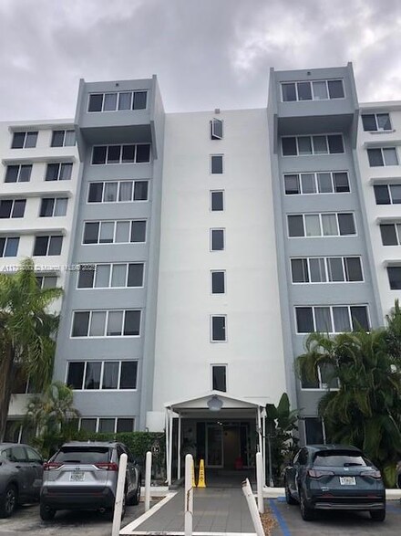 9143 SW 77th Ave Unit B101, Miami, FL 33156